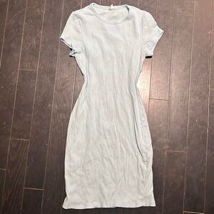 Light blue ribbed bodycon dress Size S
Small stains on back